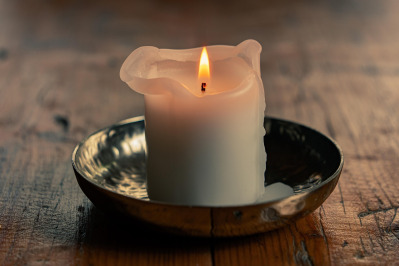 amber vanilla candle jar